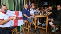 Sokig ihatnak a brit drukkerek az Eb-dnt jszakjn