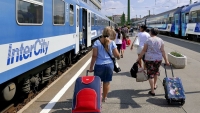 Vigyzat tvers!  Nincs nagyon olcs korltlan utazsra jogost MV-krtya