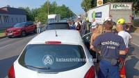 Ngy szemlykocsi tkztt, ketten megsrltek