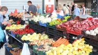 A hosszú hétvége után megtelt élettel a vásárcsarnok