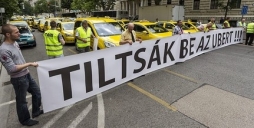 Vasrnap lell Budapesten a taxisok ellensge, az Uber