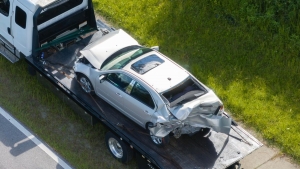 Lecsszott az ttestrl egy aut a 66-oson, Baranyajennl