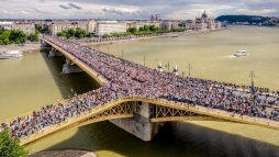 Fidesz: jövő héten több millió ajtón kopogtatunk, és több millió magyarral beszélünk