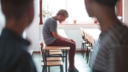 Véres mészárlást tervezett egy fiatal fiú, az összes osztálytársát meg akarta ölni