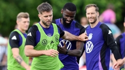 Elszabadultak a gyilkos ösztönök, áll a bál a német válogatott két sztárja körül