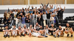 Egy vidéki csapat a fővárosiak között: négyes döntőre készül a PTE-PEAC