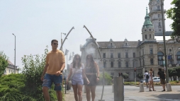 Ez már nem fenyegetés, ez már maga a kánikula