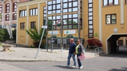 Brutális, kétmilliárdos hitel nyomja a városi céget