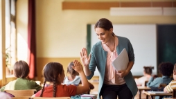 jra vrjuk a sznts tanulk kpeit