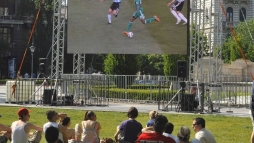 Mirt nem helyeznek ki kivettt a Kossuth trre? -krdezi olvasnk