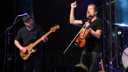 Pcsi Nyri Sznhz: Szab Balzs Bandja a jliusi meglepets