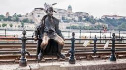 Lenygz imzsfilm csbtja Budapestre a turistkat (vide)