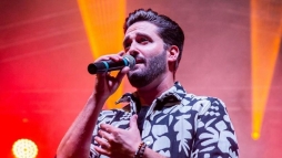 Ez mi? Ijeszt dolog jelent meg Kirly Viktor arcn