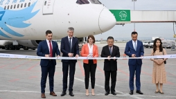 Megrkezett az els menetrend szerinti lgi jrat a knai Kantonbl Budapestre