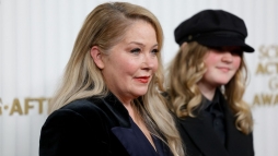 Csaps csaps htn: szrny rendellenessggel diagnosztizltk a nagybeteg Christina Applegate lnyt