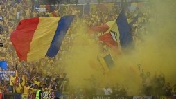 A romn szurkolk megnnepeltk a magyar vlogatott kiesst, errl fott is posztoltak