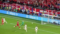 A nmet tvnzk a magyarok elleni meccsre kvncsibbak voltak, mint a dnok ellenire