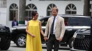 Retteghet a kirlyi csald: Meghan Markle mindenrl kitlal