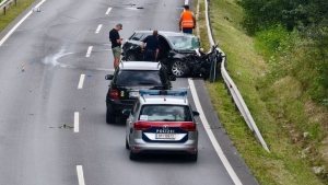 Borzalmas karambolt Ausztriban: egy 48 ves magyar n halt meg