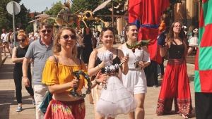 A Honeybeast nekesnje, Tarjn Zsfia tart trlatvezetst a Mzeum Galriban