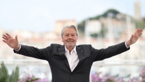  Alain Delon elrulta, hogy nem a felesgbe, hanem egy msik nbe volt rkk szerelmes