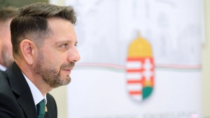 A szkelyfldi s a moldvai magyarsgra is egyformn figyelne Dolhai Istvn, Magyarorszg j cskszeredai fkonzulja