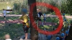 Vdemels: tbb v brtn vrhat a kisfit felrg karateedzre