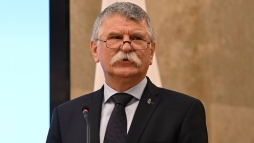 Kvr Lszl: a politiknak a hall helyett az let szolglatba kell llnia