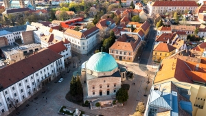 j nemzetkzi kulturlis tvonalon a vros