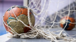 A Mohcs nem tudta tartani a Komrom tempjt