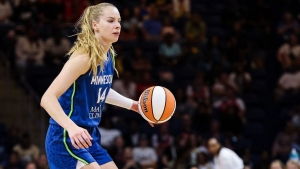 Egy karnyjtsnyira volt a WNBA bajnoki cmtl a pcsi kosaras