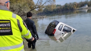 Dunba hajtott autjval s meghalt egy n Szentendrn (vide)