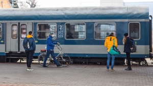 Szombat hajnaltl menetrend szerint kzlekednek a vonatok